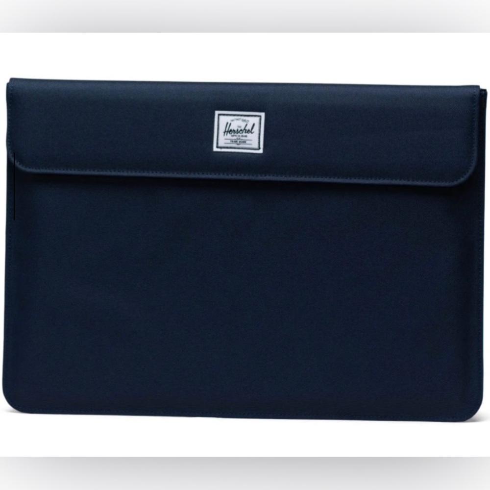 BNWT Herschel Supply Spokane Sleeve for 15 inch MacBook